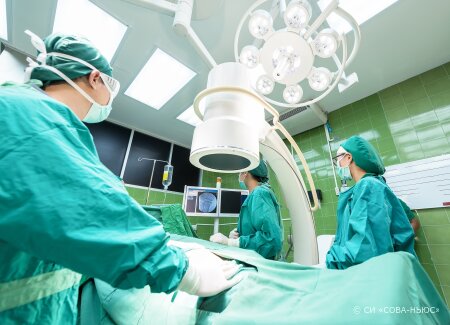 Екатеринбургские врачи спасли жизнь пациенту со стопроцентным поражением легких