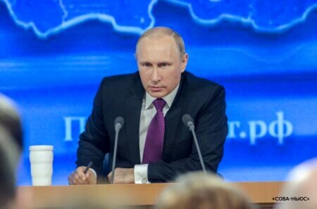 Путин: вводить особое положение в России не планируется