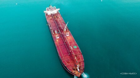 Греция задержала российский танкер с 19 моряками