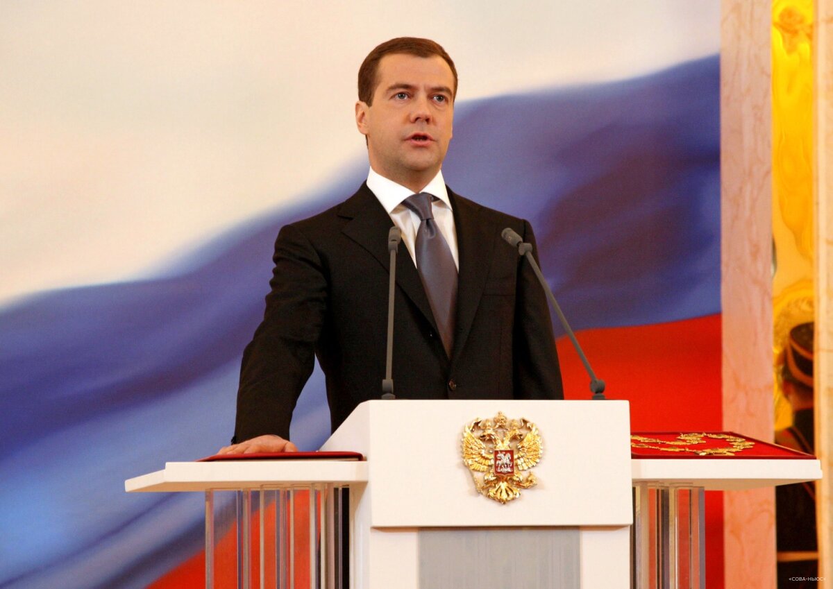 Медведев рассказал о необходимости ввода войск в Грузию