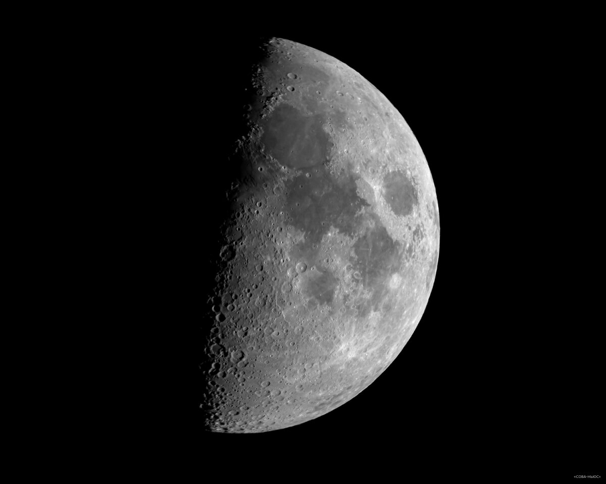 “Роскосмос” в 8 раз отложил полет на Луну