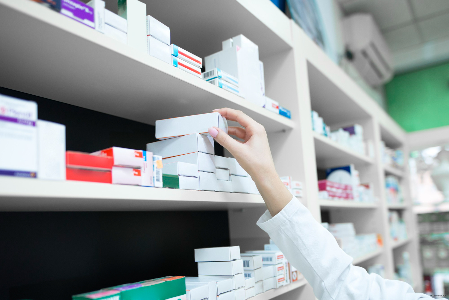 Цены на лекарства в российских аптеках выросли почти на треть