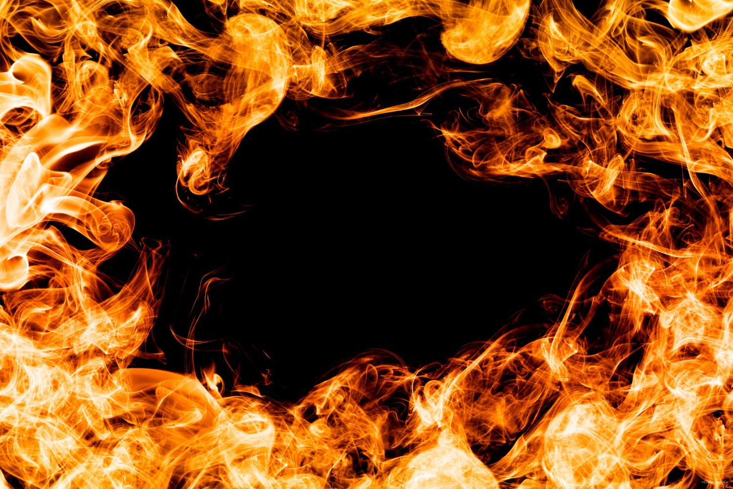 Пожары продолжаются: горит НПЗ в Ангарске