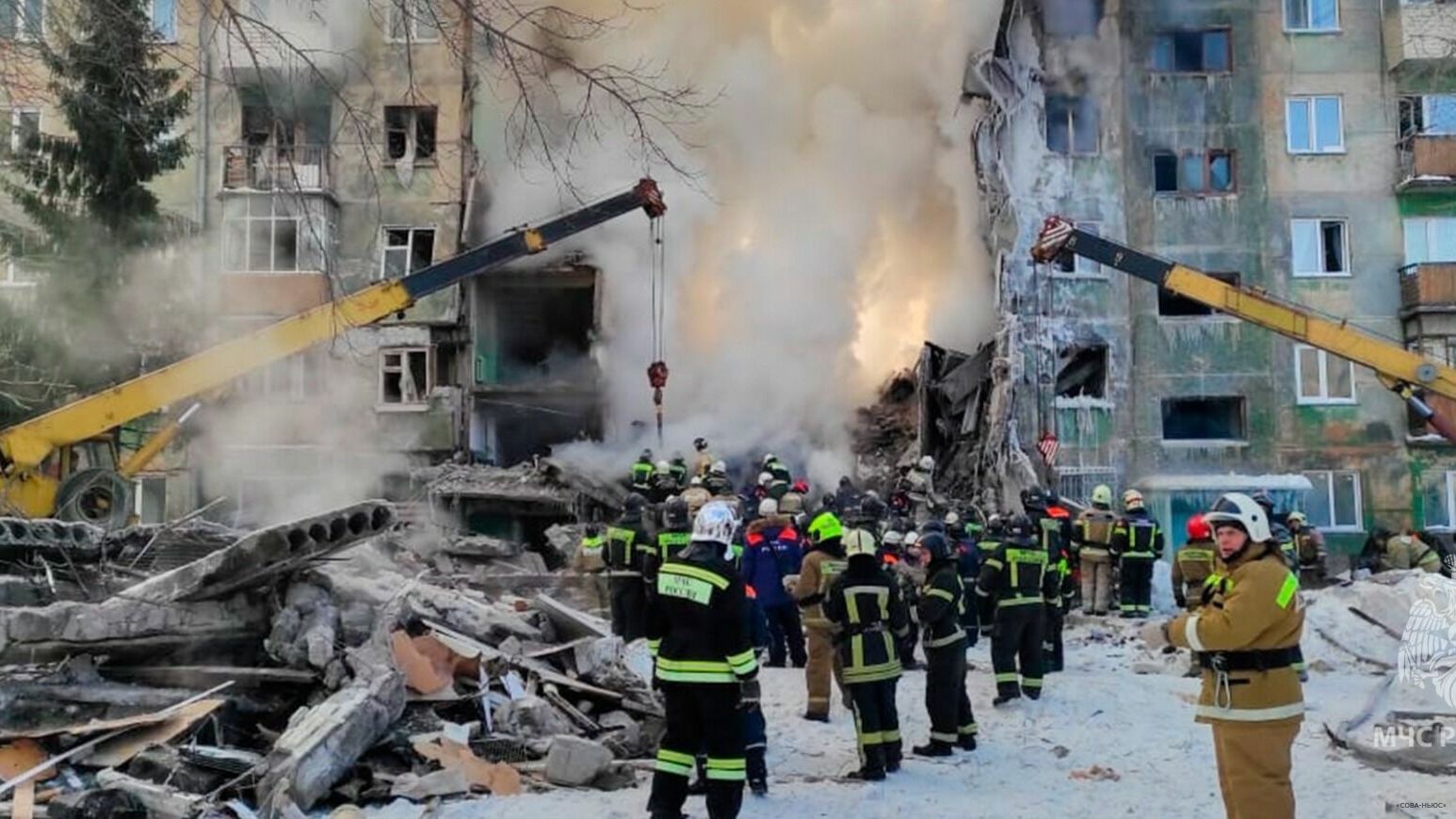 Число погибших в результате взрыва газа в Новосибирске выросло до 13