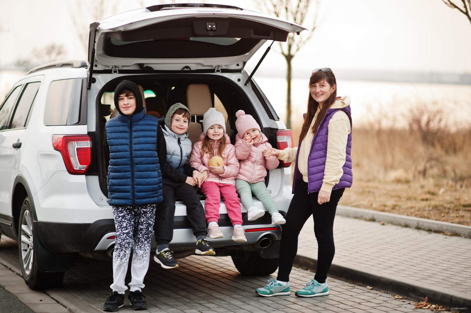 В Госдуме предложили давать семьям с четырьмя и более детьми автомобиль